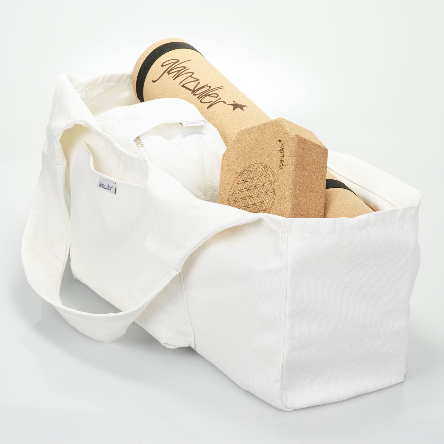 Yogatasche Vishaal schneeweiß Tasche gefüllt