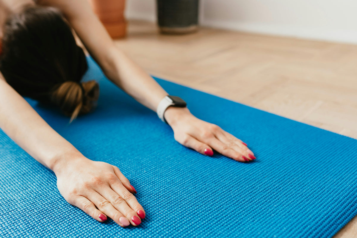 Welche Yogamatte bei Knieproblemen oder empfindlichen Gelenken?