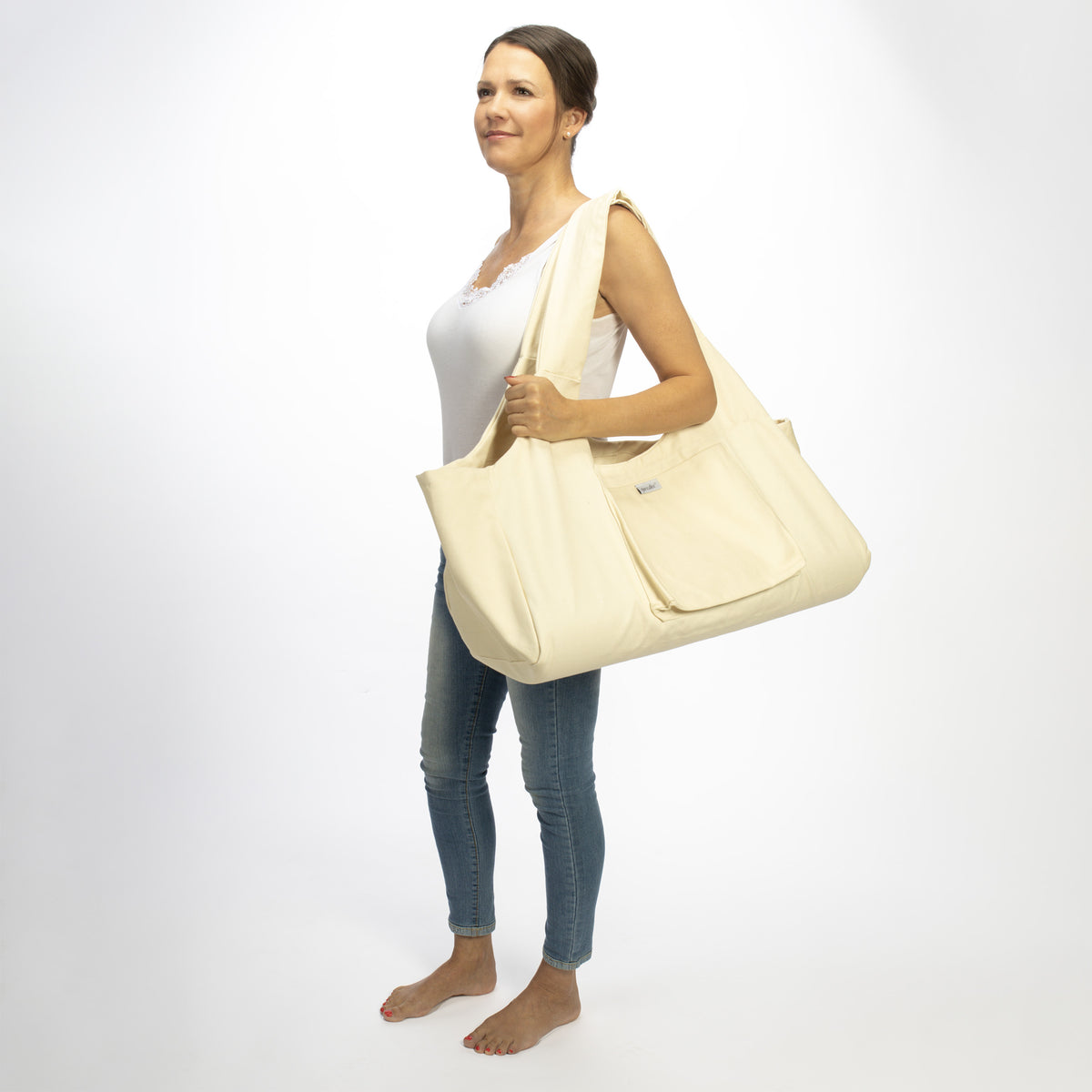 Yogatasche sandbeige mit Frau
