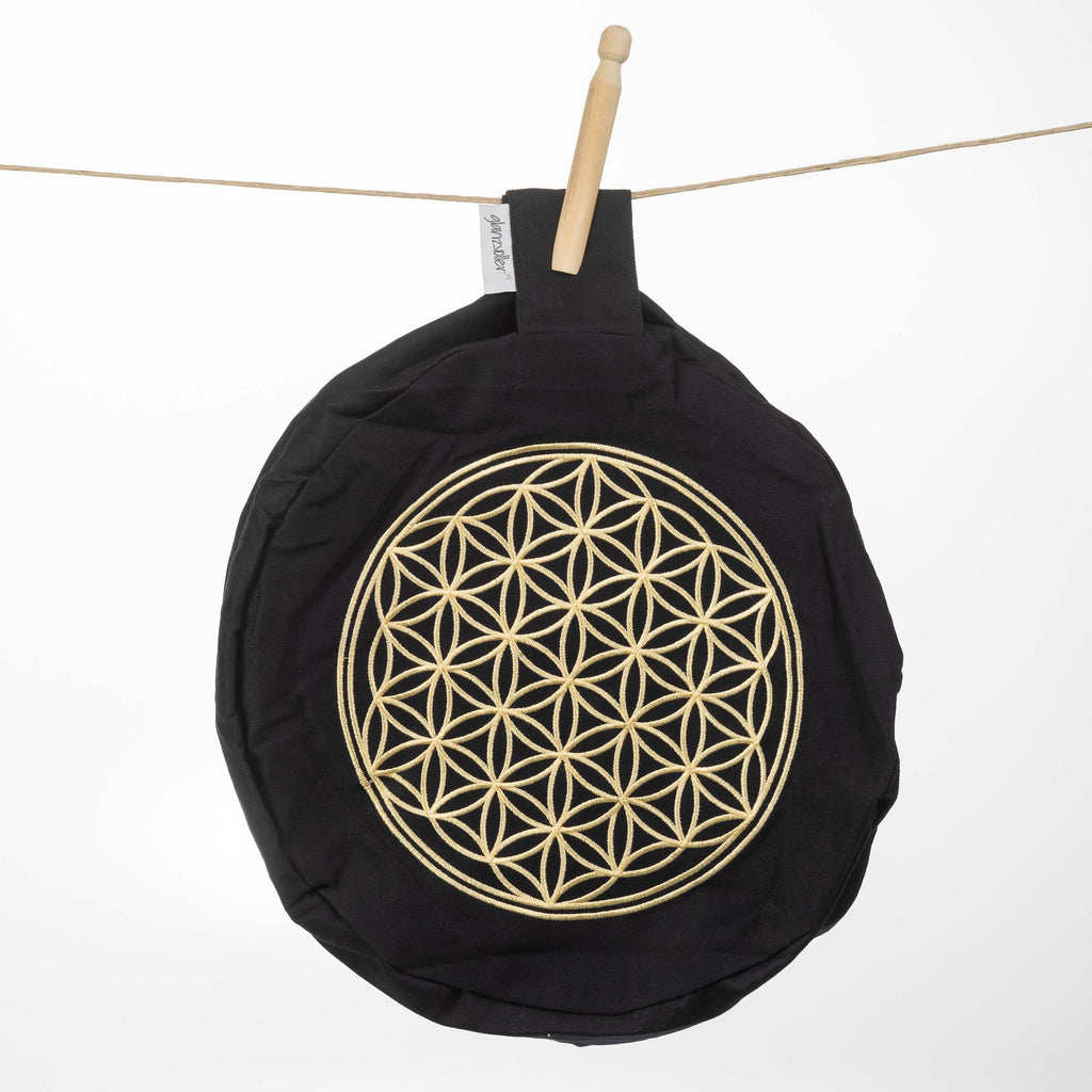 Yogakissen Blume des Lebens – Schwarz mit Goldstickerei